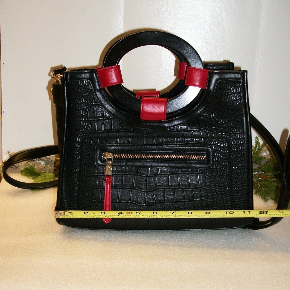 LIKE DREAMS Black & Red Croc Embossed Tote Bag PLUS Cosmetic Bag Insert NEW - Picture 12 of 14